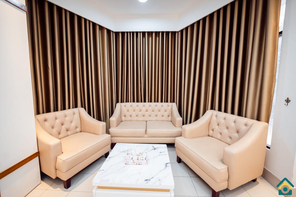 Communal lounge/ TV room, Seating area