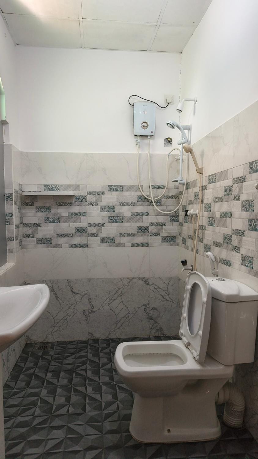 Shower, Toilet, Bathroom, bidet