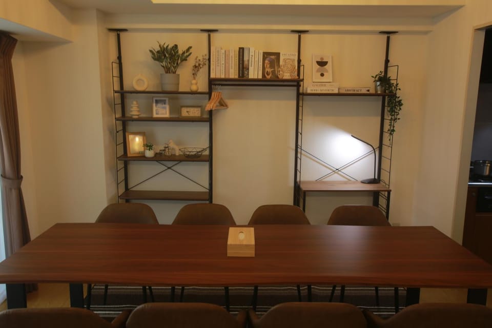 Dining area, Area and facilities