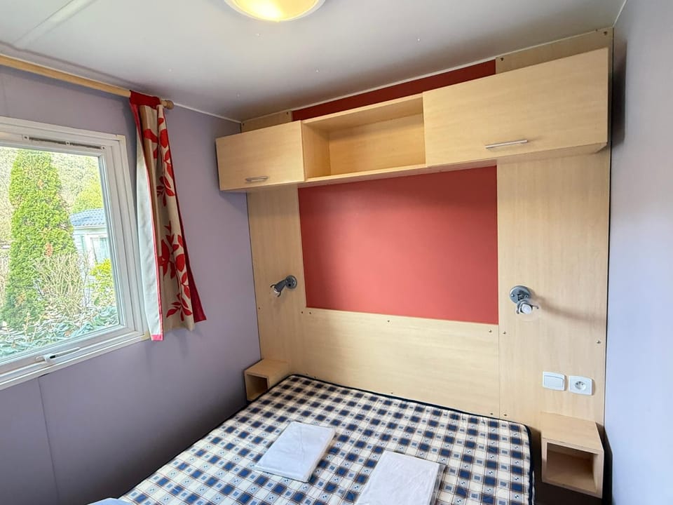 Camping Le Clocher de Neyran Campground/ 
RV Resort in Occitanie