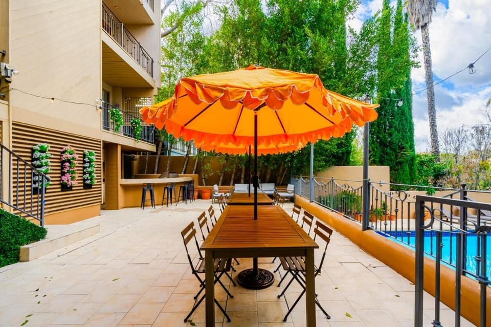 6BR-Music Studio-Pool-Spa & Games Villa in Sherman Oaks