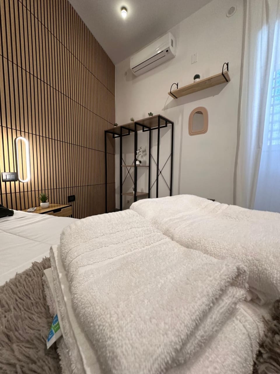 Priority Boarding Apartment in Naples