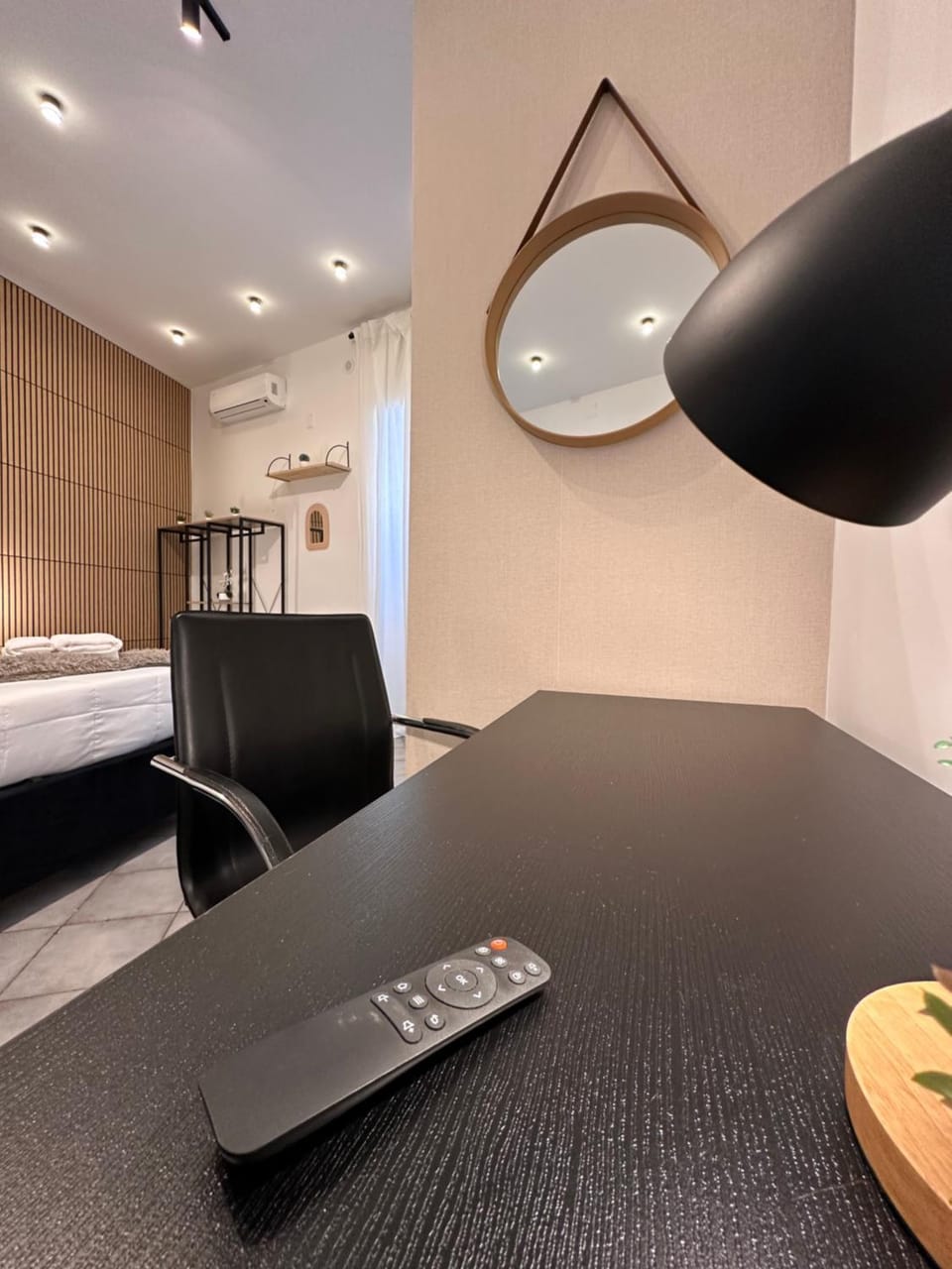 Priority Boarding Apartment in Naples