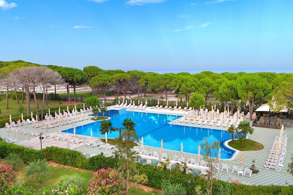 Swimming pool