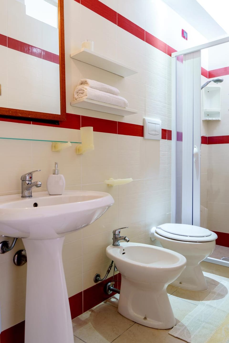 Bathroom, Living room