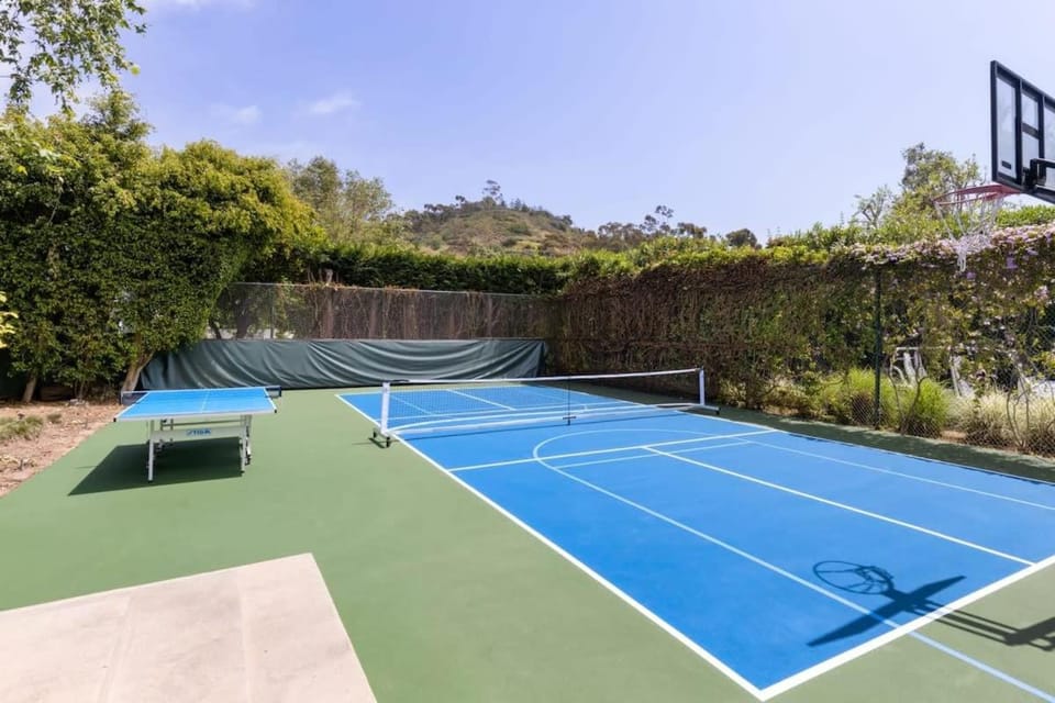 Tennis court