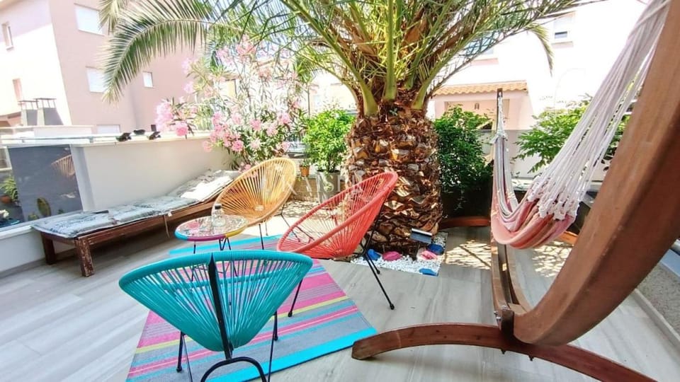 Day, Garden, Garden, Balcony/Terrace, Balcony/Terrace, Seating area, sunbed
