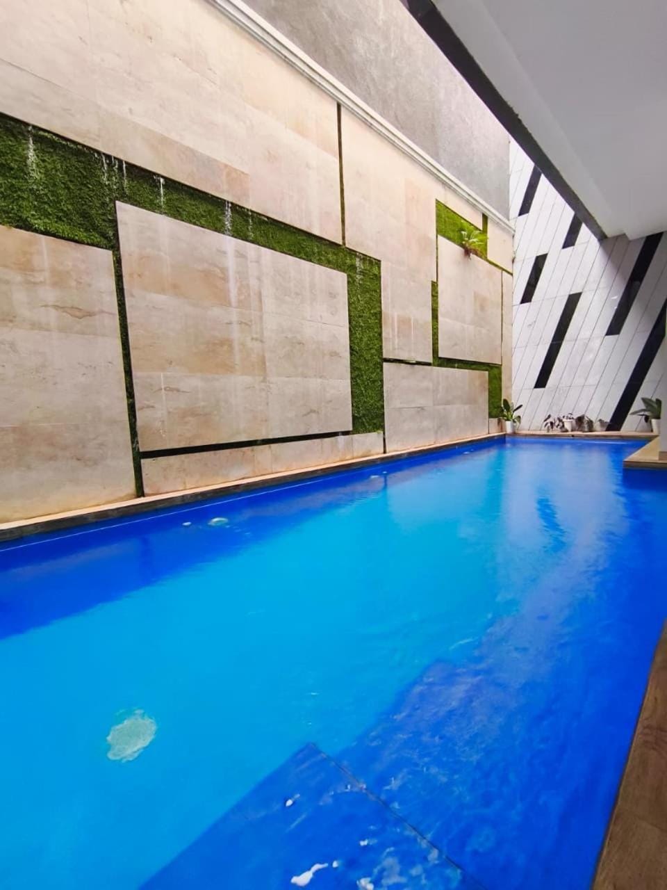Property building, Pool view, Swimming pool