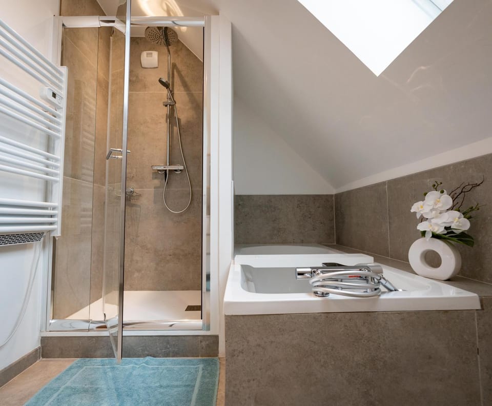 Shower, Bathroom, Bath