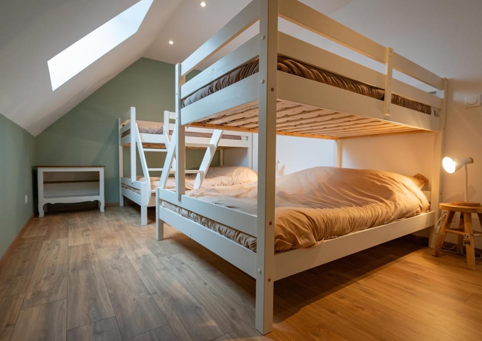 Bed, Photo of the whole room, Bedroom, bunk bed
