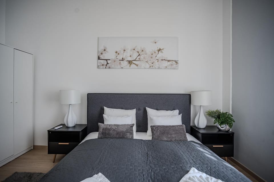 Bed, Bedroom, wardrobe