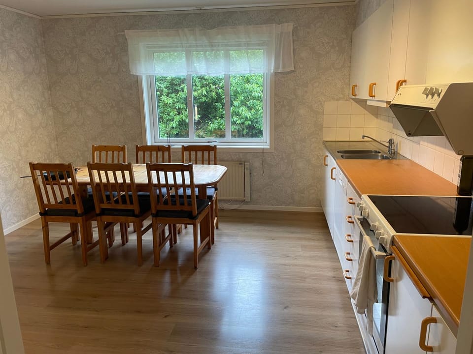 Dining area, oven, stove, kitchen