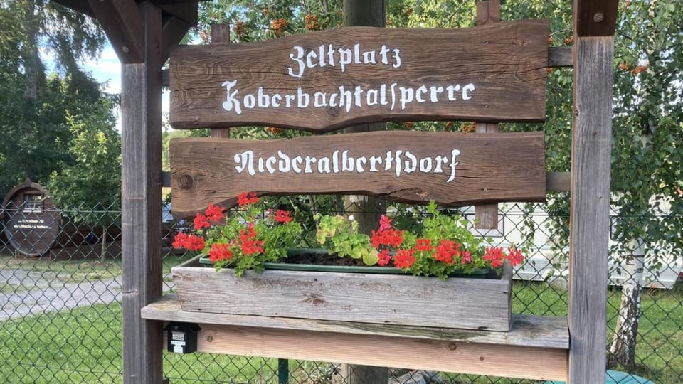 Nr 4 Camping POD mit Seeblick und Terrasse Apartment in Saxony