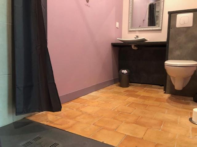 Toilet, Bathroom