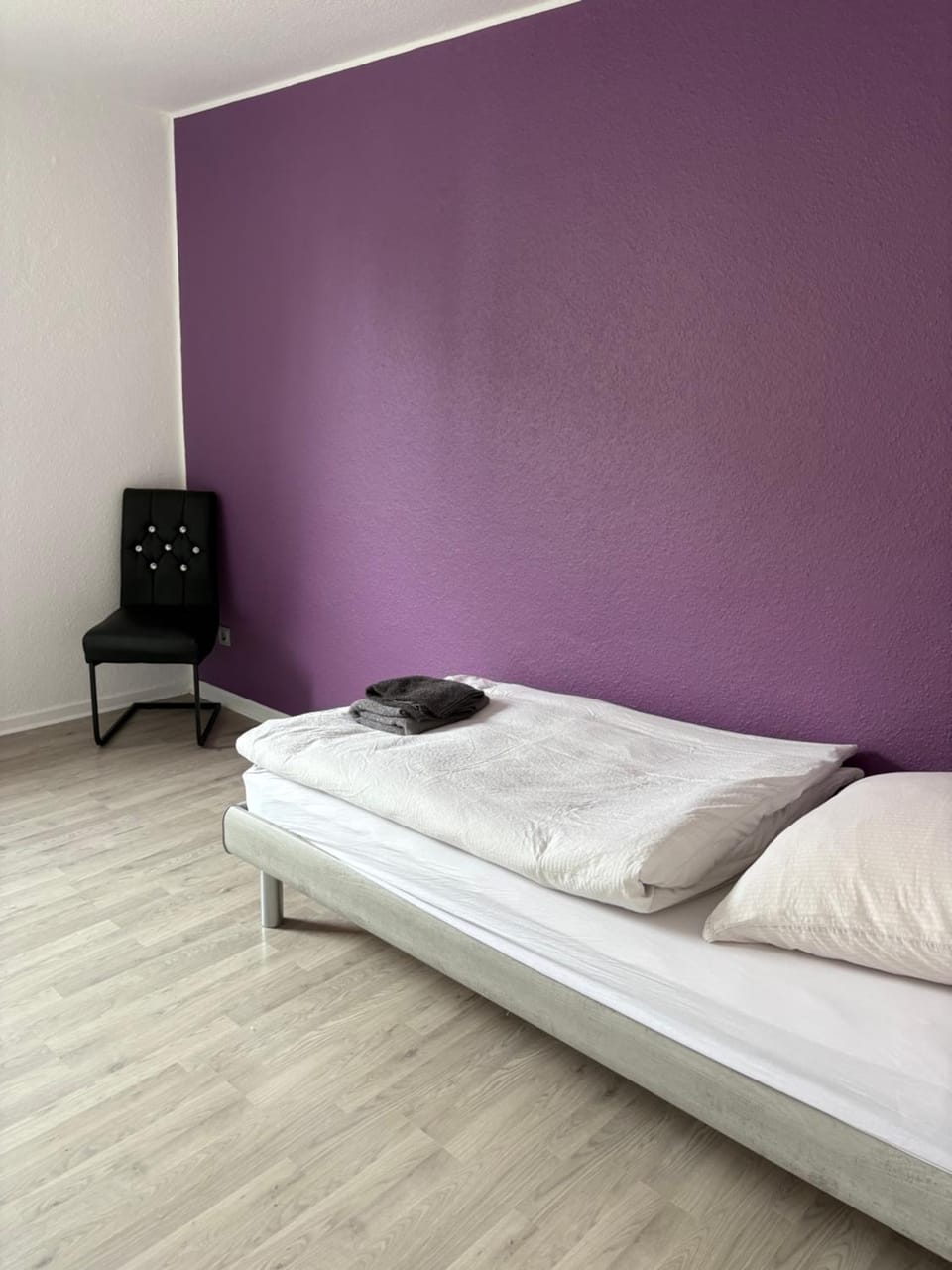 Red Dot Apartment Albert Apartment in North Rhine-Westphalia