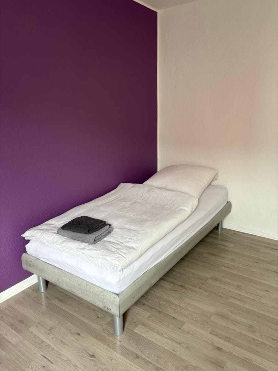 Red Dot Apartment Albert Apartment in North Rhine-Westphalia