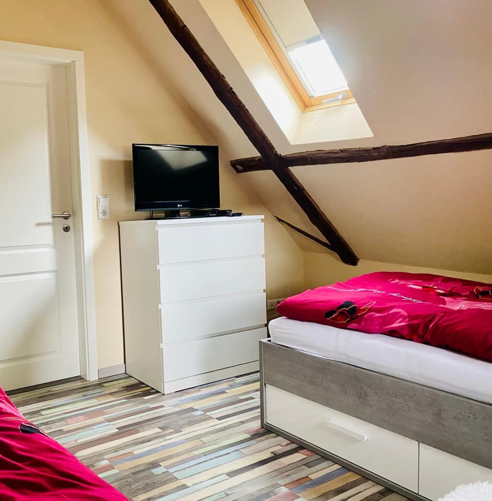 TV and multimedia, Bedroom