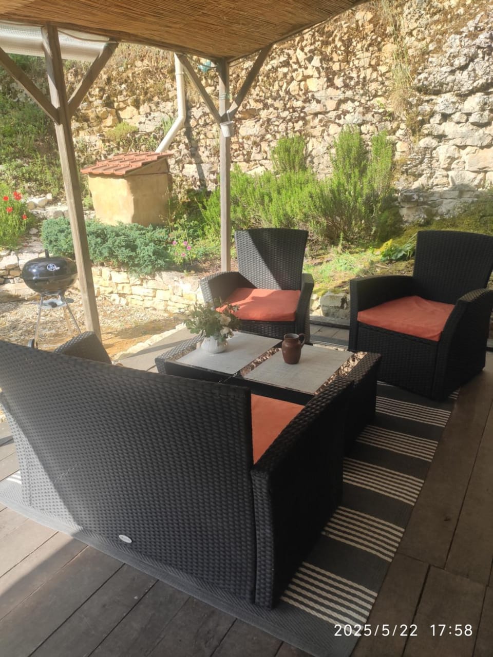 Patio, Garden view