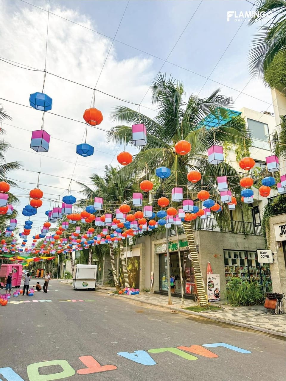 Neighbourhood, Street view