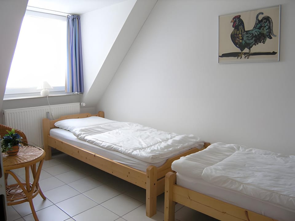 Property building, Living room, Bedroom