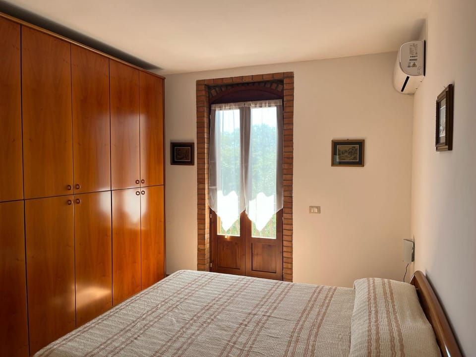 Bed, Photo of the whole room, Bedroom, wardrobe