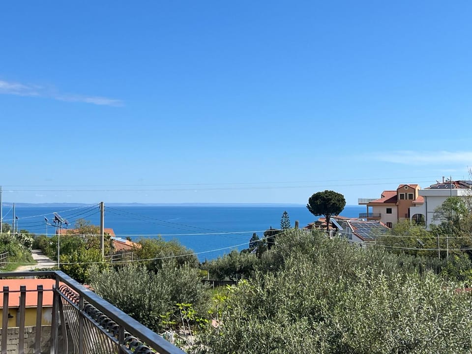 Property building, Nearby landmark, Day, Natural landscape, Sea view