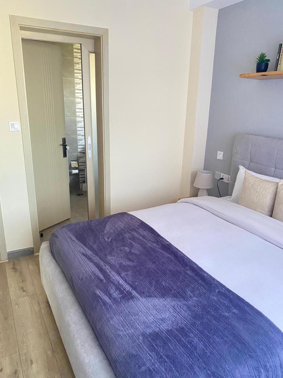 executive cozy two bedroom with `unbeatable city scenic views and heated swimming pool and well equipped gym and ample parking space and unbeatable city scenic views Apartment in Nairobi County