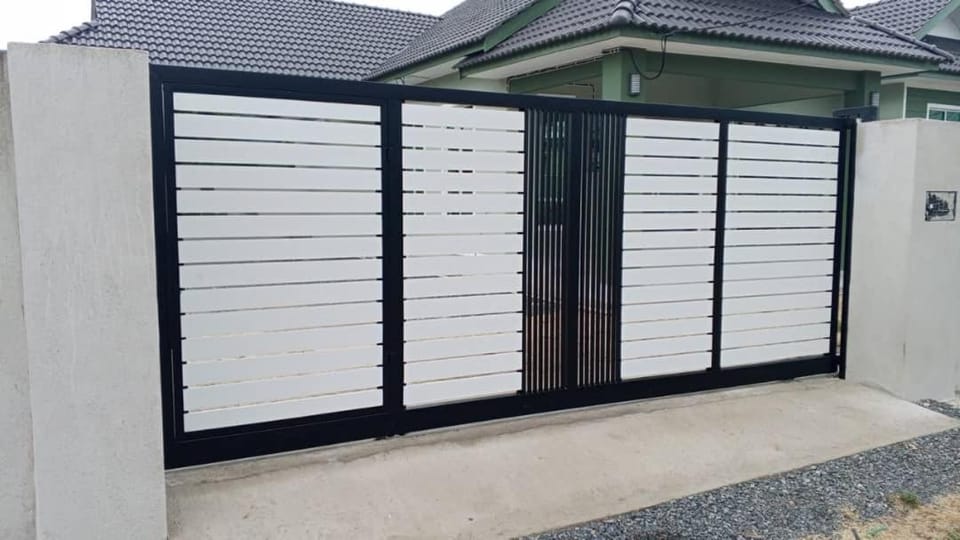Property building, Day