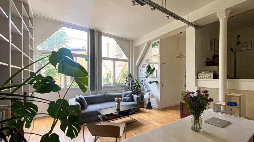 Quiet and bright loft Apartment in Paris