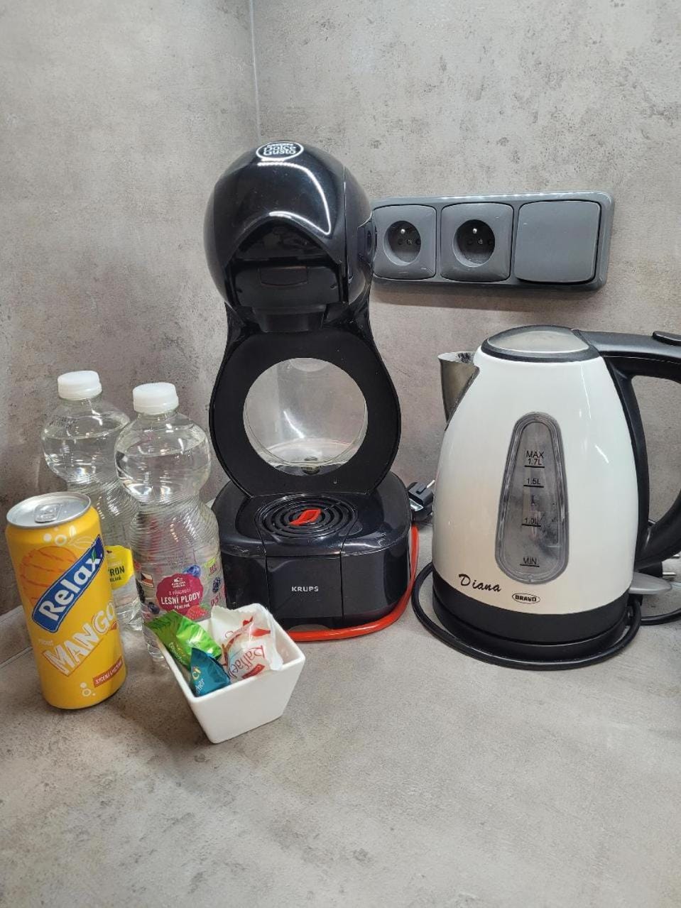 Coffee/tea facilities