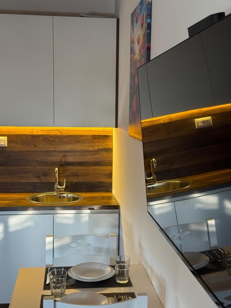 Kitchen or kitchenette