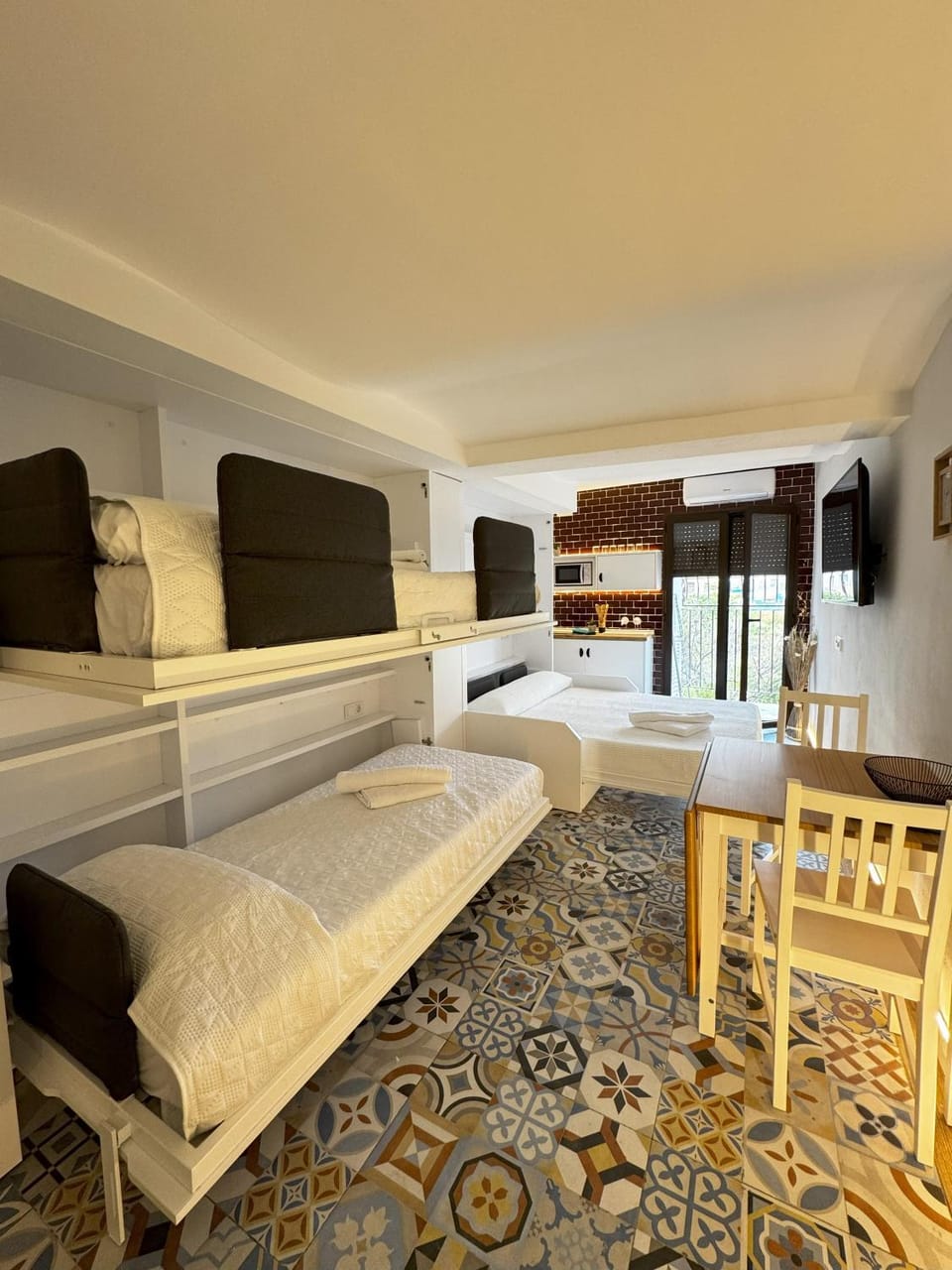 Bed, Photo of the whole room, bunk bed