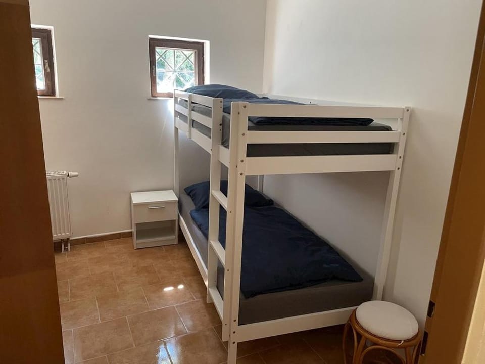 Bed, Bedroom, bunk bed