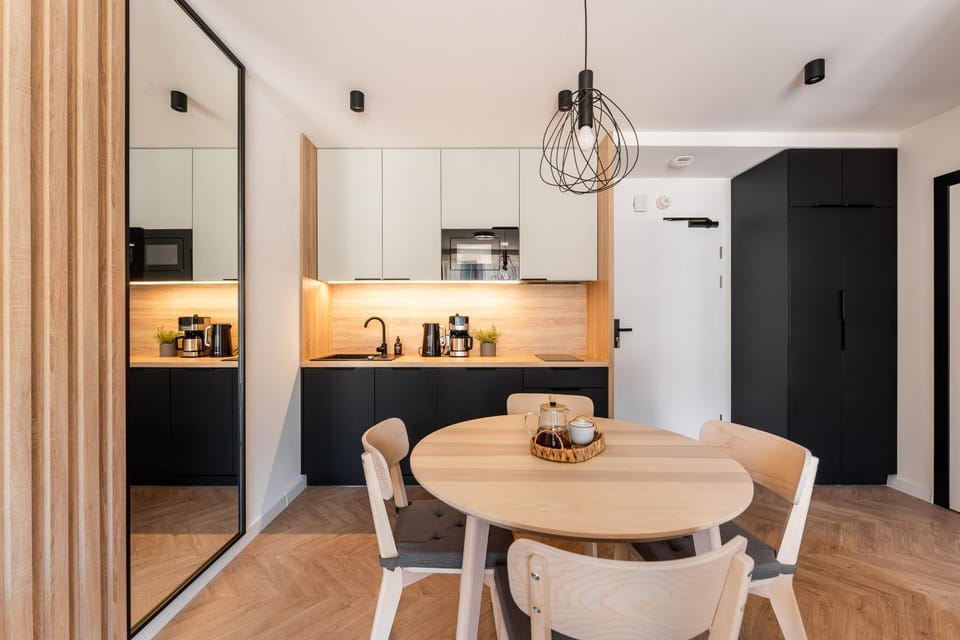 Coffee/tea facilities, Kitchen or kitchenette, Dining area