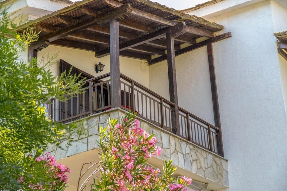 Property building, Balcony/Terrace