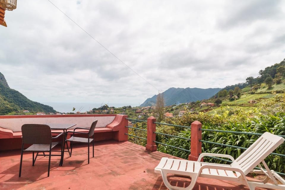 GuestReady – Rustic Charm in Peaceful Madeira Bed and Breakfast in Madeira District