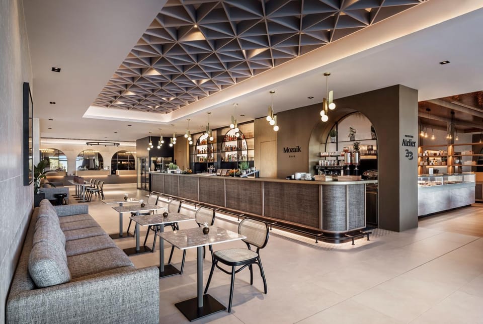 Lounge or bar