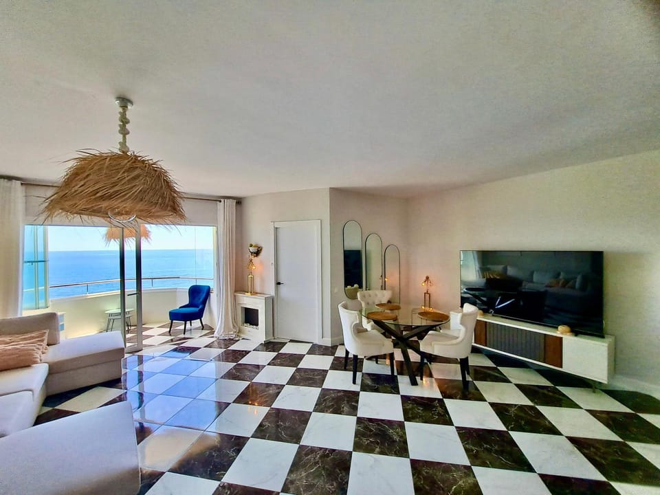 TV and multimedia, View (from property/room), Living room, Sea view