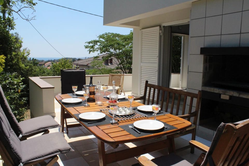 BBQ facilities, Balcony/Terrace