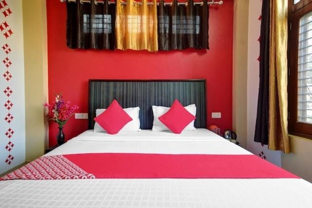 Nirvana Rooms near Mall Road Bed and Breakfast in Shimla