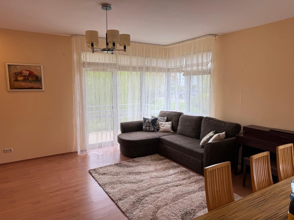 Spacious apartment in Jurmala Apartment in Jūrmala