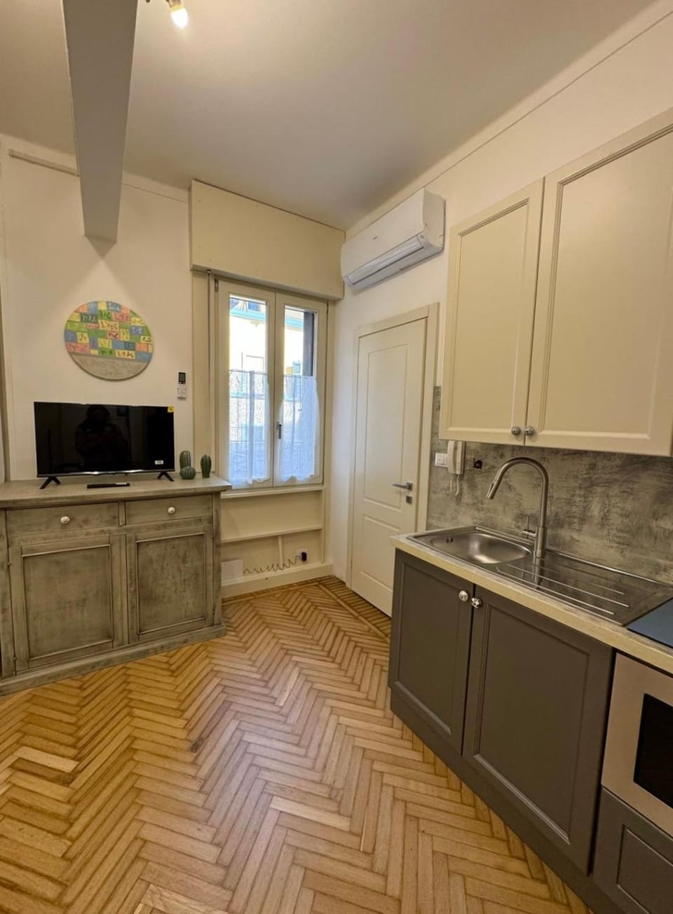 Aro's House Apartment in Cremona