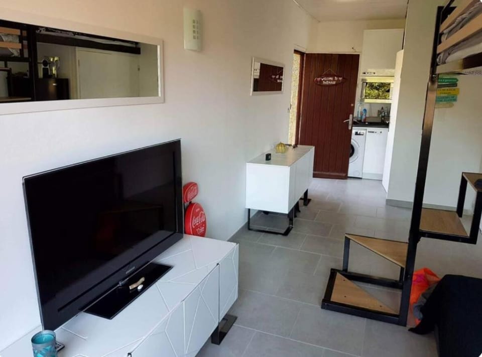 Studio Corse accès direct à la plage Calcatoggio Apartment in Corsica