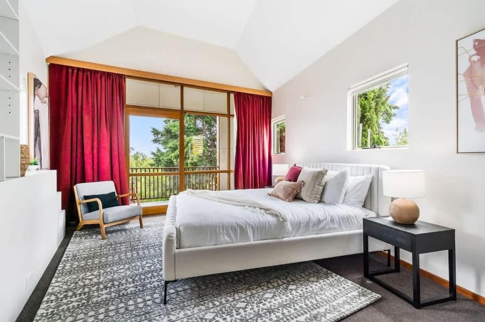 Hobart Heritage Home - Close to CBD & Airport House in Tasmania