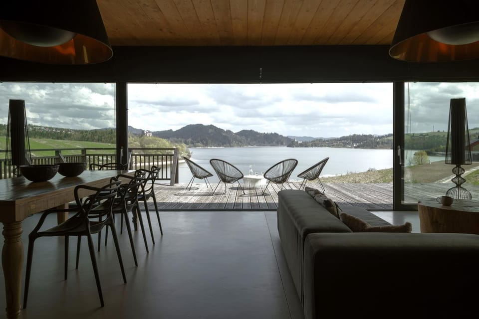Day, Natural landscape, View (from property/room), Balcony/Terrace, Living room, Seating area, Dining area, Lake view, Mountain view
