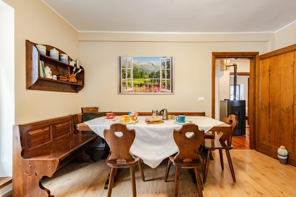 Kitchen or kitchenette, kitchen