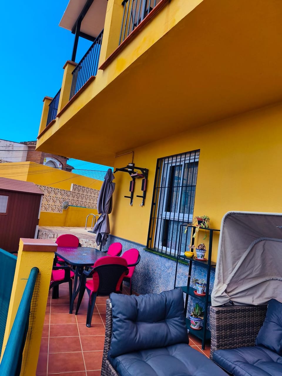 Property building, Balcony/Terrace, Swimming pool
