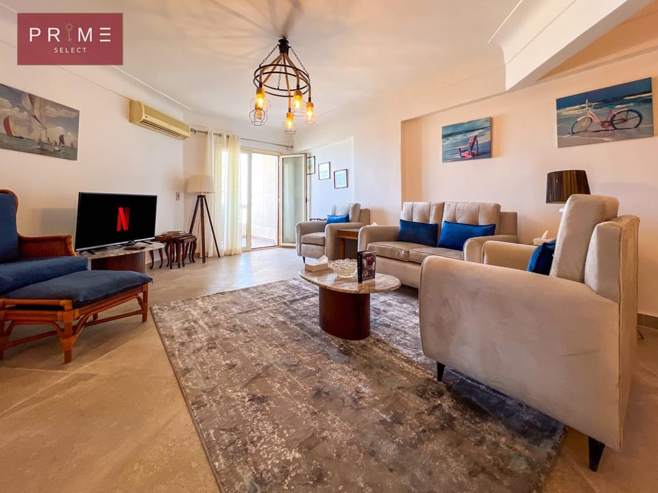 Communal lounge/ TV room, TV and multimedia, Living room, Seating area