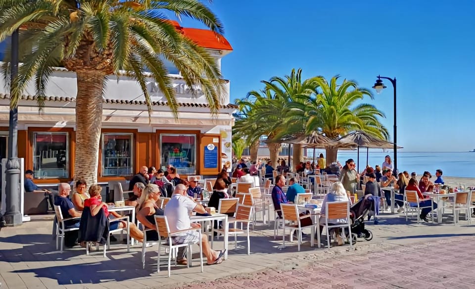 Restaurant/places to eat, Beach
