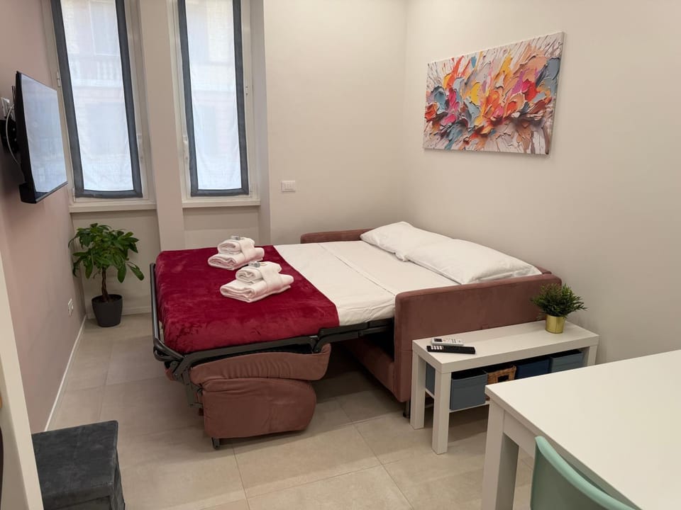 Bed, Living room